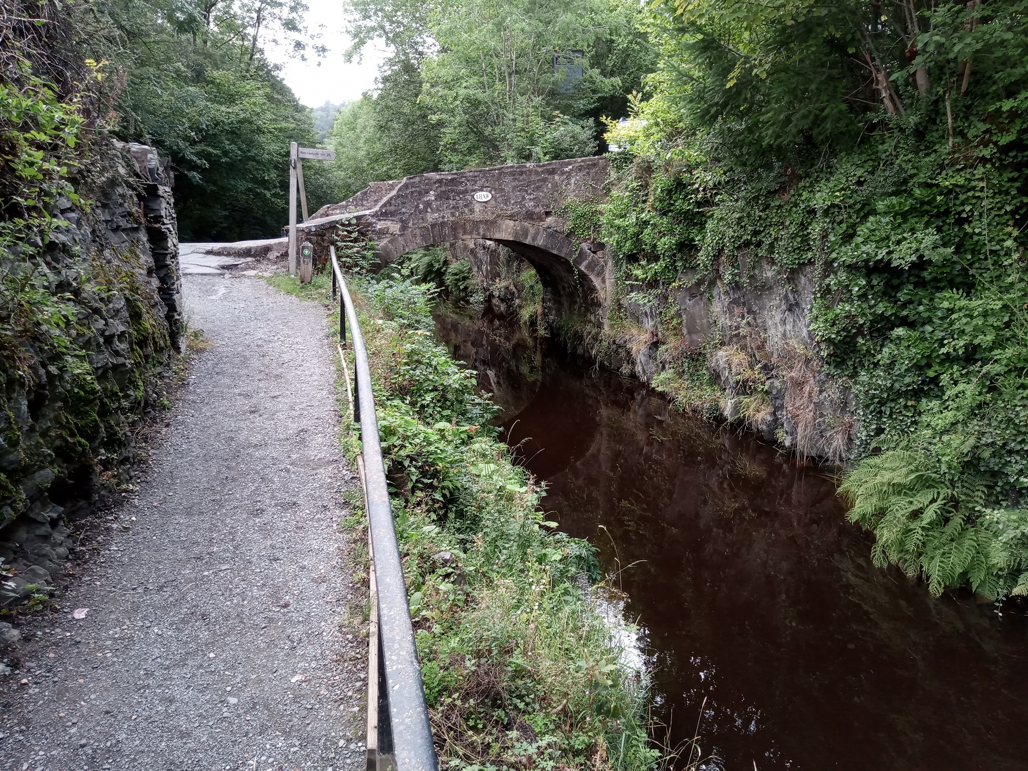Stone bridge over Llangollen Canal